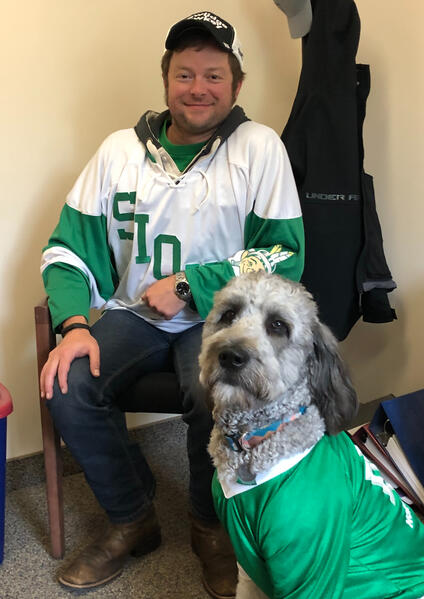 Erik and Bonnie showing their team spirit